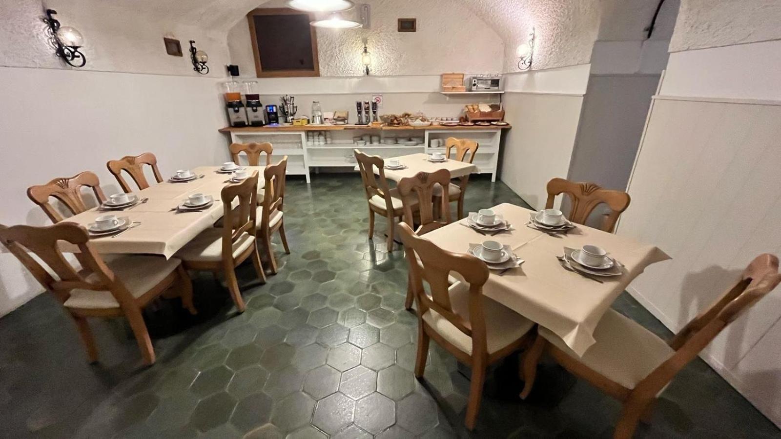 Garni Hotel Tignale Exterior photo